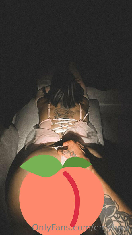 Emyhwa onlyfans picture