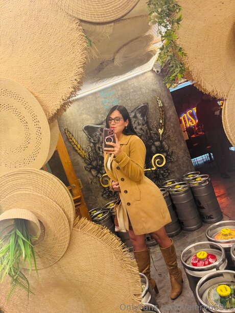 Valeryn69cb nude onlyfans