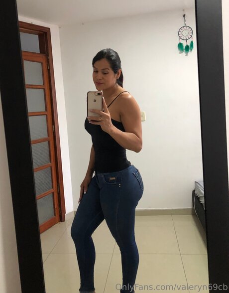 Valeryn69cb onlyfans sexy