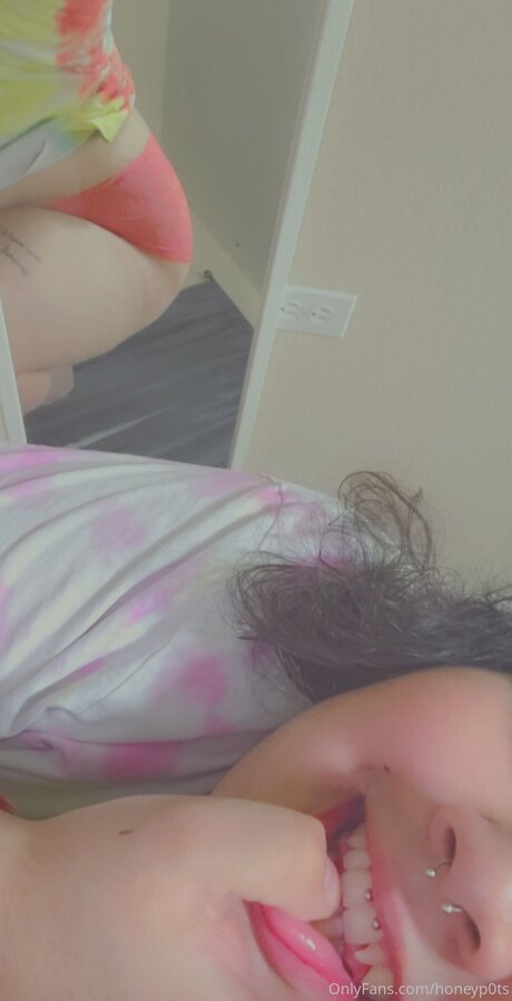 Honeyp0ts only fans nude