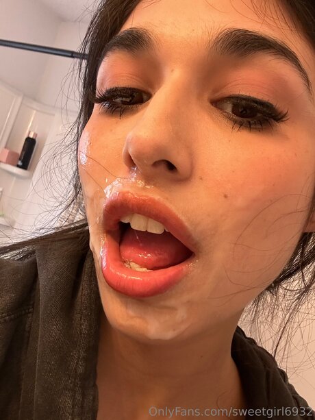 Sweetgirl6932 onlyfans leaks.