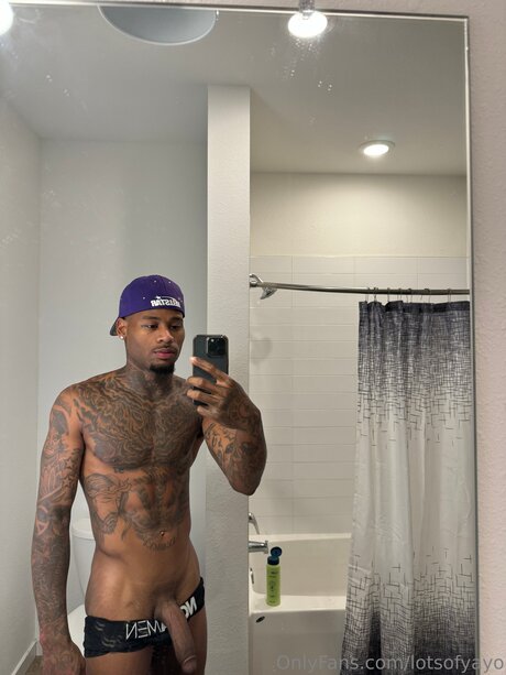 Lotsofyayo onlyfans nude content