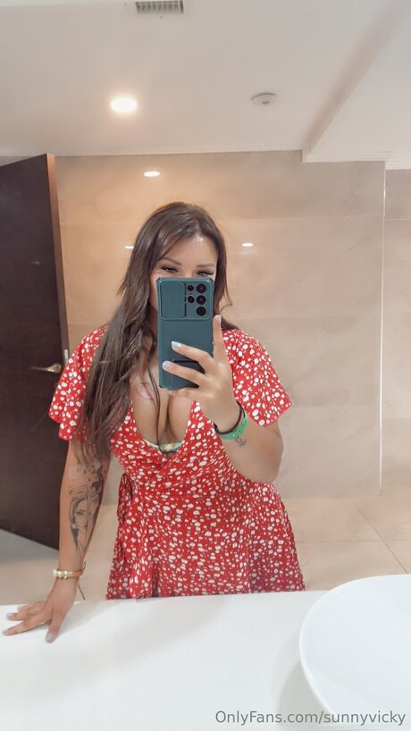 Sunnyvicky nudes onlyfans leak