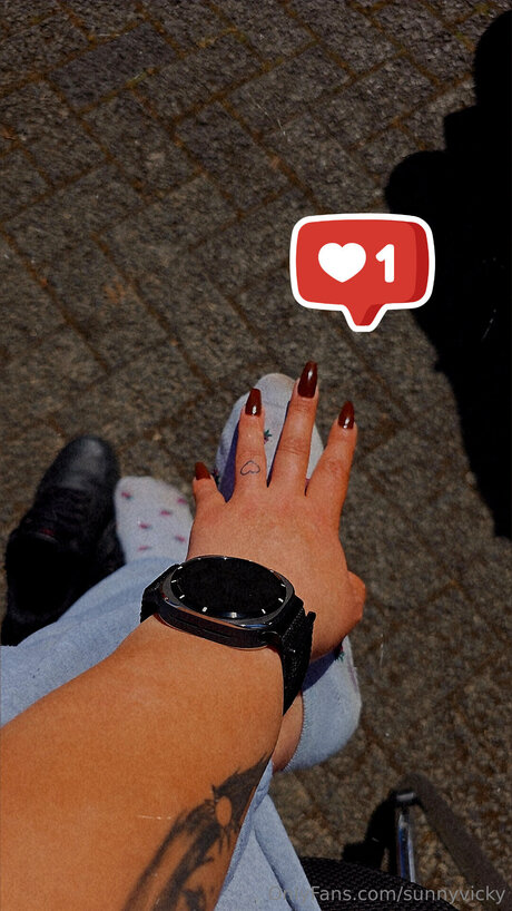 Sunnyvicky feet onlyfans
