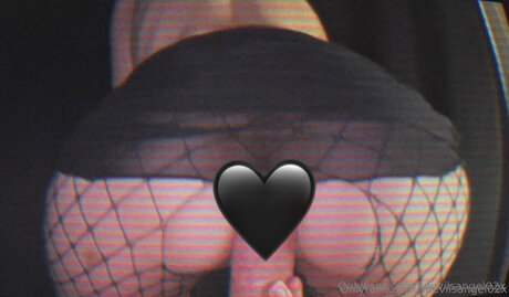 Xdevilsangel02x nude on onlyfans