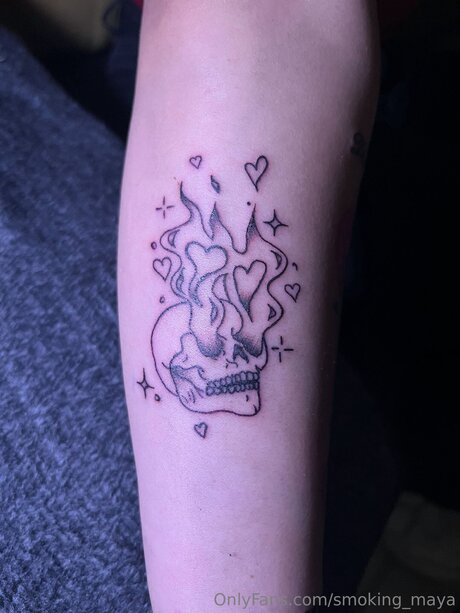 Smoking Maya leaked naked onlyfans