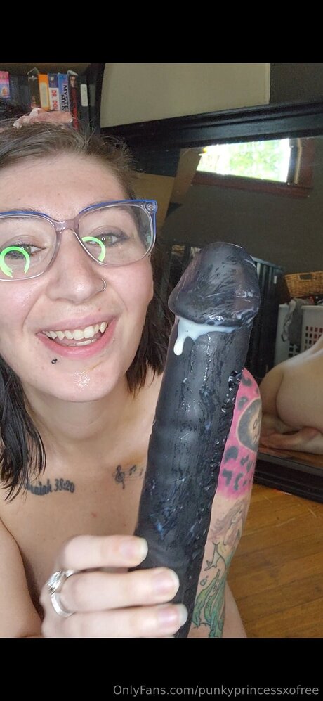 Punkyprincessxofree only fans