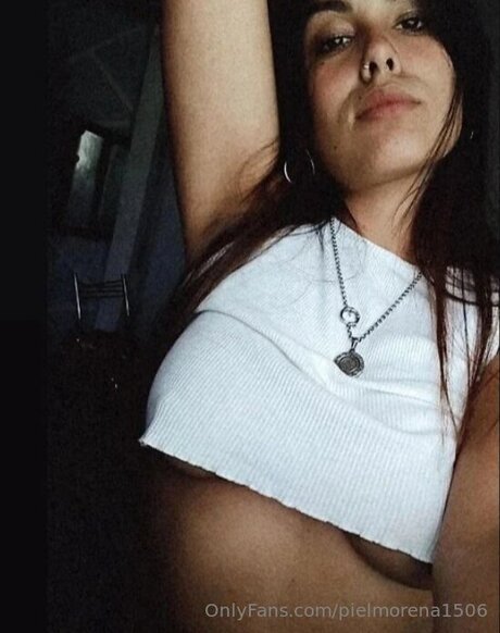Pielmorena1506 onlyfans picture