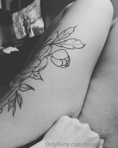 Blondegoth1 onlyfans star