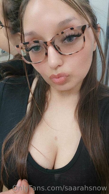 Saarahsnow leaked only fans