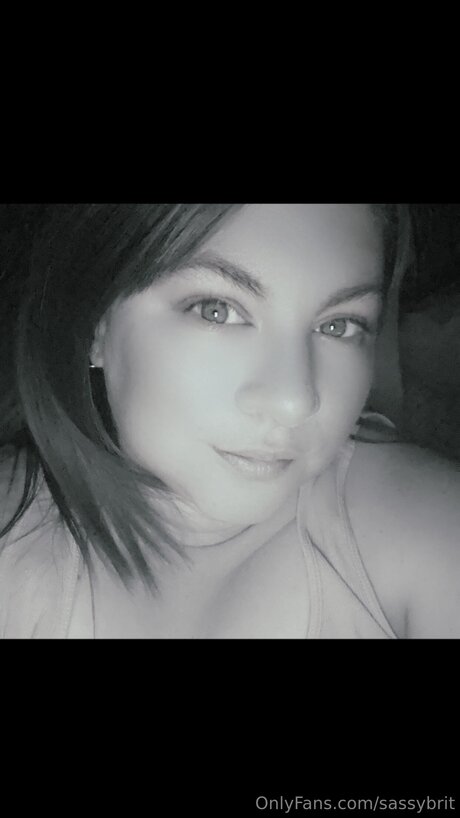 Sassybrit only fans
