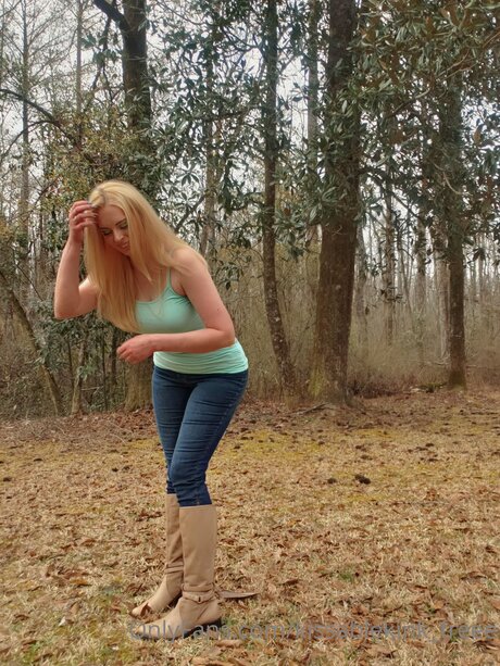 Kissablekink Freee onlyfans content type