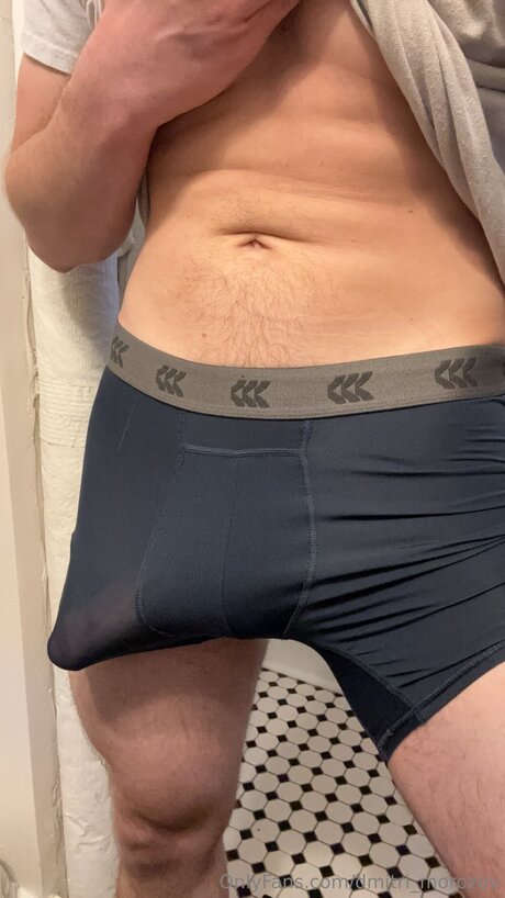 Dmitri Morozov onlyfans striptease