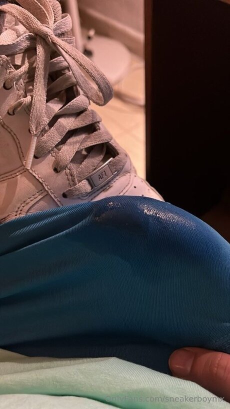Sneakerboymx onlyfans creator