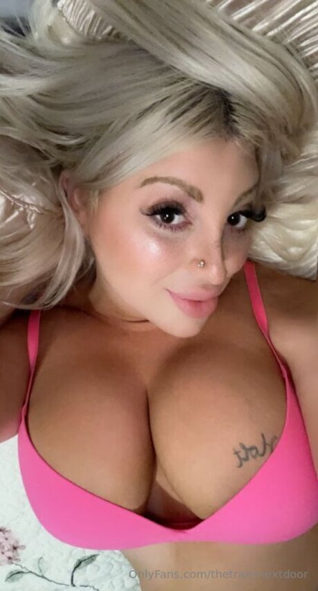 Theblondiebunnyx onlyfans model photo