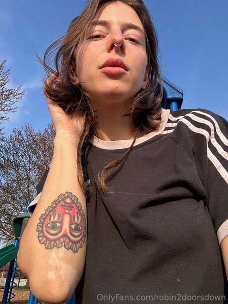 Robin2doorsdown only fans pic