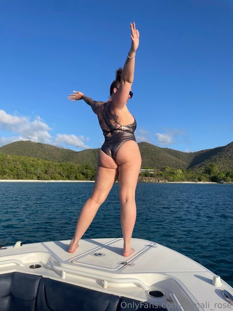 Somali Rose onlyfans naked