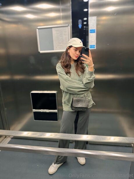Anna Starlet onlyfans leakes