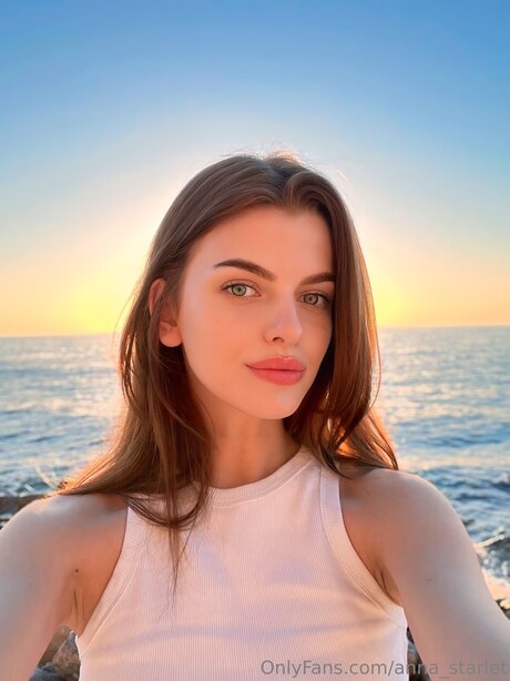 Anna Starlet onlyfans leak ass