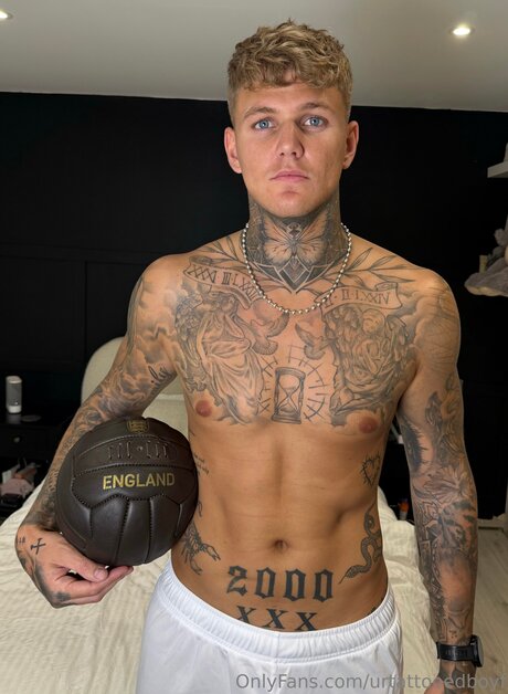 Urtattooedboyf onlyfans nude leaked