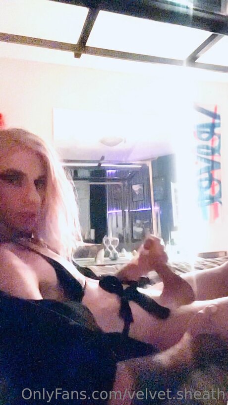 Velvet Sheath nudes onlyfans leak