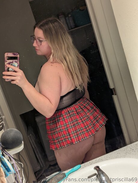 Pleasantpriscilla onlyfans leaked tits