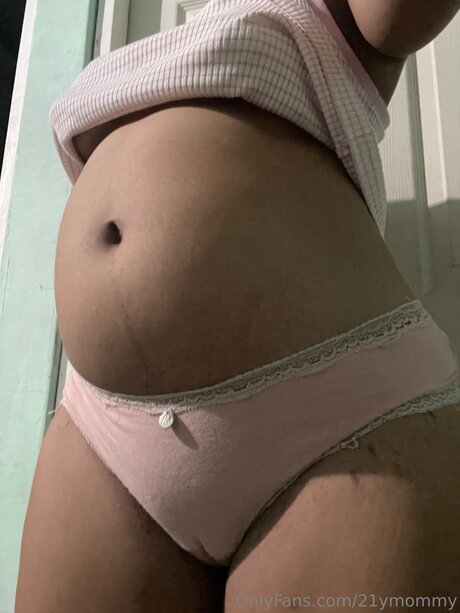 21ymommy onlyfans leak porn