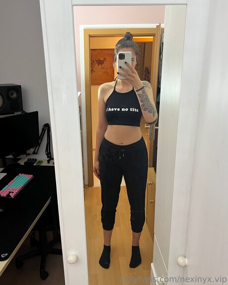 Nexinyx Vip onlyfans tits