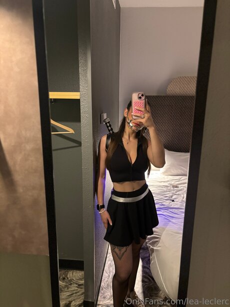 bbc footjob onlyfans erotic selfie