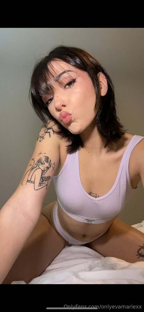 Onlyevamariexx onlyfans naked porn