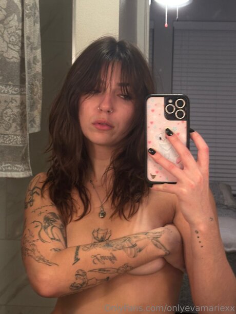 Onlyevamariexx on onlyfans