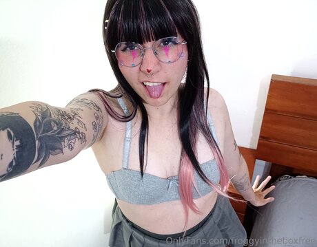 Froggyintheboxfree onlyfans lesk