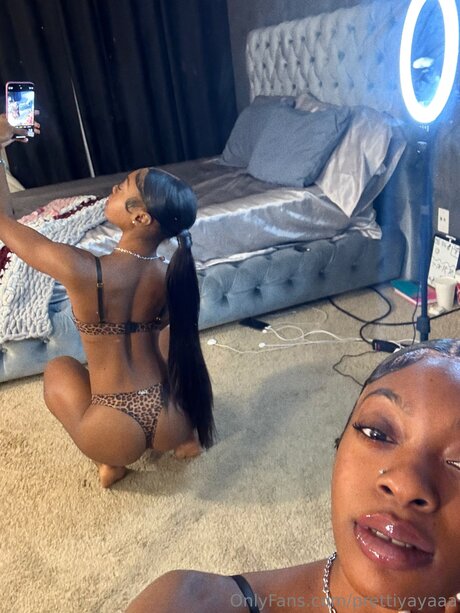 Prettiyayaaa Profile pic