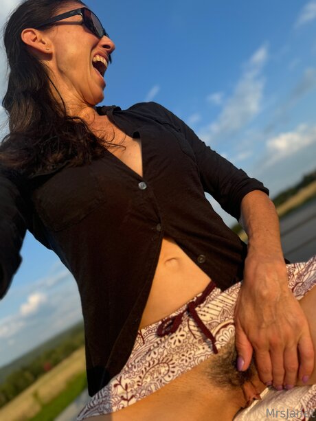 Mrsjanetm onlyfans leaks.