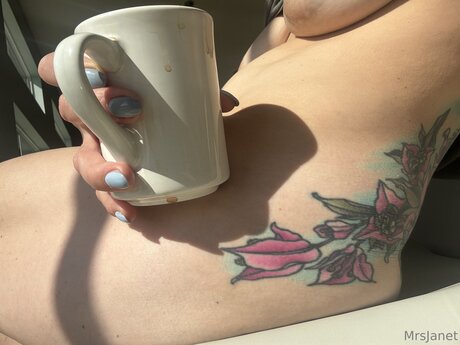Mrsjanetm onlyfans leaked photos