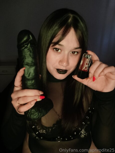 Aphrodite25 leaked onlyfans.