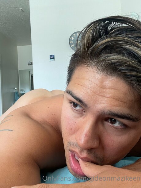 Gideonmazikeen onlyfans naked