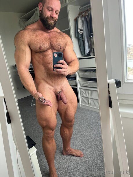 Pup Hulky onlyfans content type