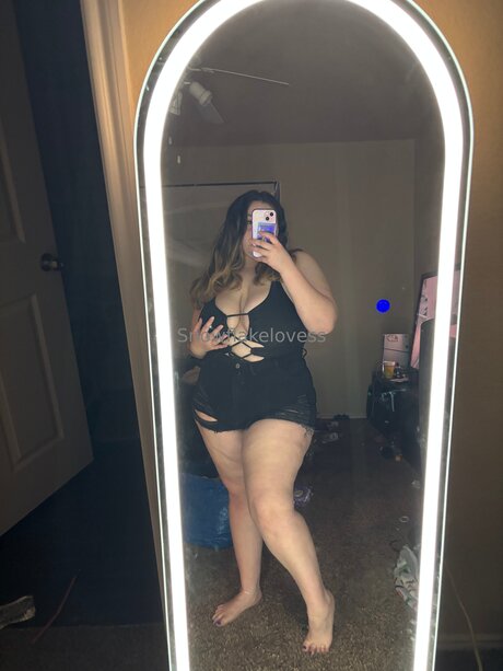 Snowflakelovess onlyfans sextape leak