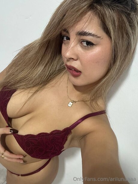 Arilunaaaa only fans leaks porn