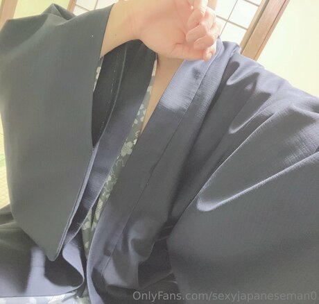 Sexyjapaneseman0 onlyfans pics