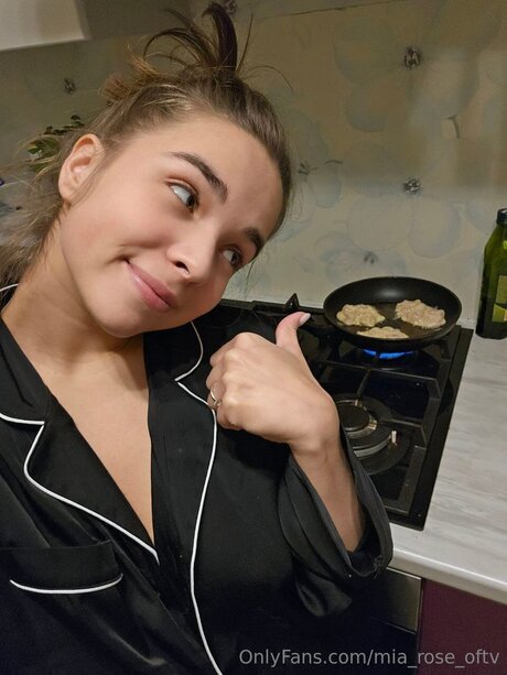 Mia Rose Oftv only fans.