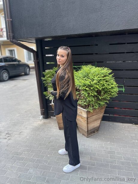 Lissa Key onlyfans model photo