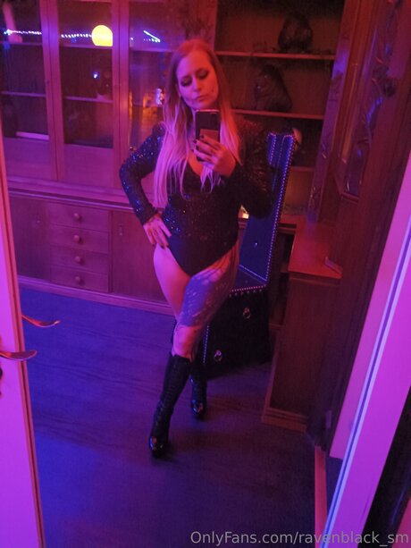 Ravenblack Sm onlyfans star