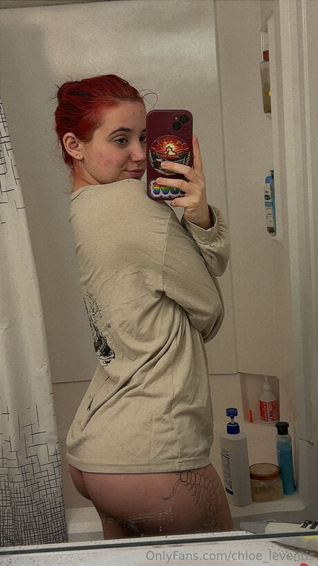 Red W onlyfans leaks nudes