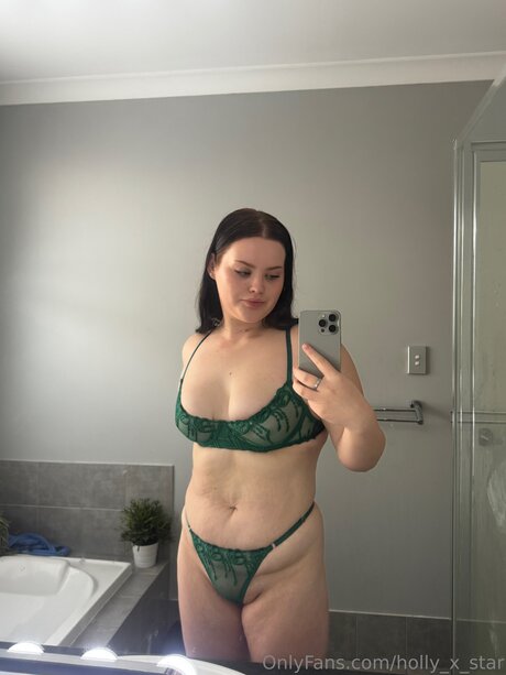 Holly X Star onlyfans pics