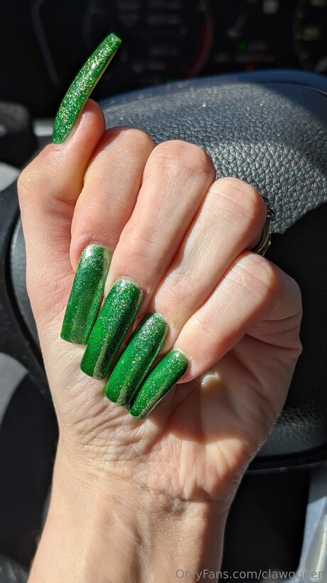 Clawqueen onlyfans model photo