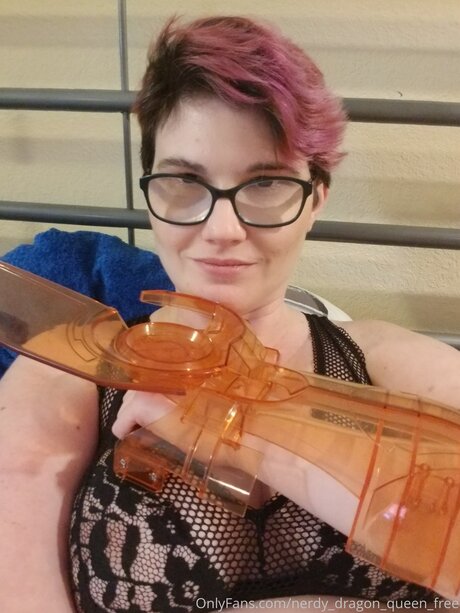 Nerdy Dragon Queen Free onlyfans naked