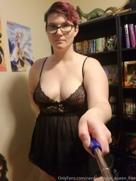 Nerdy Dragon Queen Free leaked only fans porn