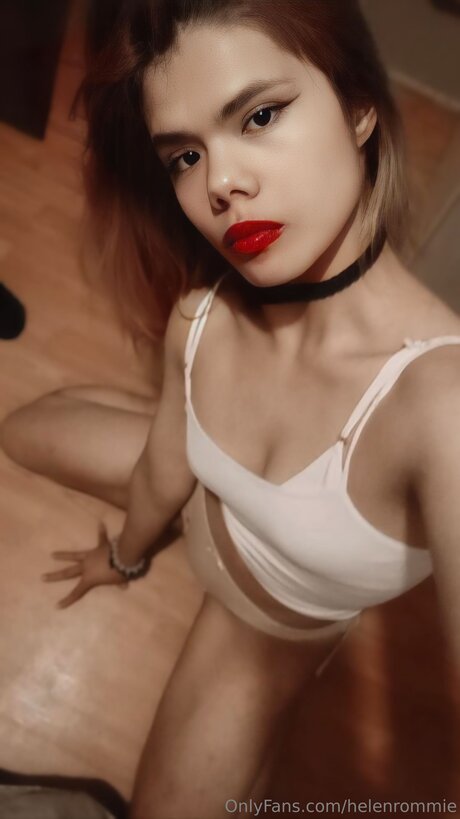 Helenrommie onlyfans nude content